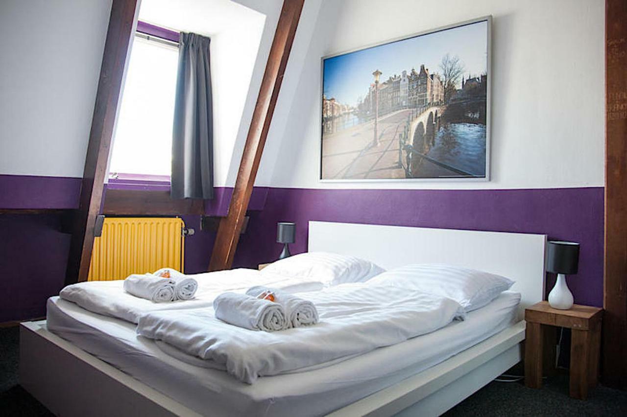 The Flying Pig Downtown Hostel Амстердам Екстериор снимка